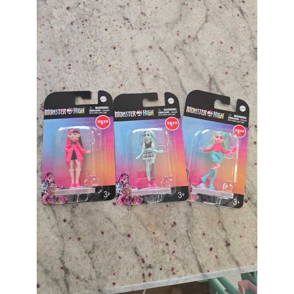 Monster High lot 3 2" high plastic dolls